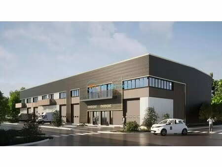 location local d'activités 401 m²