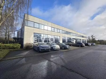location local d'activités 142 m² à 443 m²