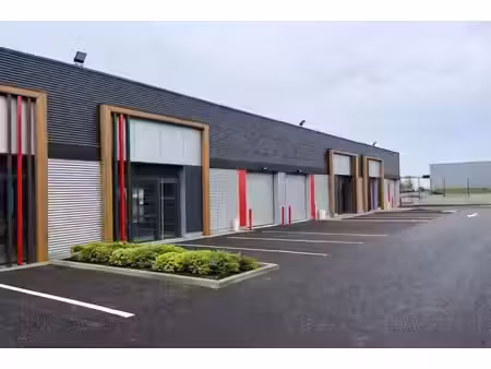 location local d’activités 804m²