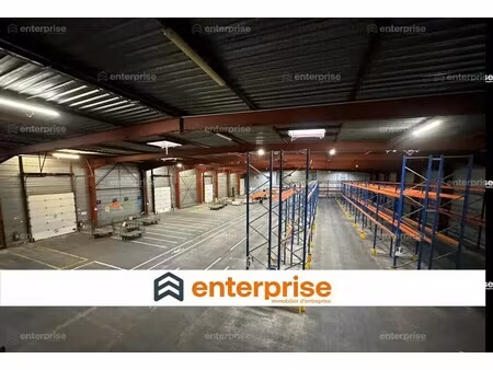 location entrepôt 3 486 m²
