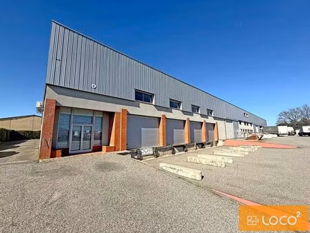 location entrepôt 2 840 m²