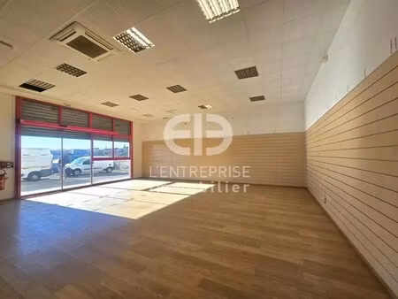 location entrepôt 240 m²