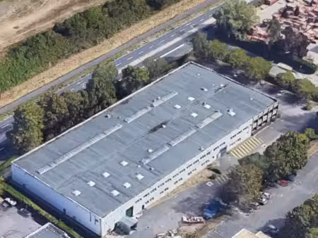 location local d’activités 5836m²