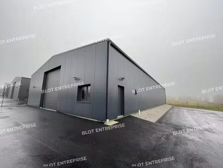 location local d'activités 500 m²