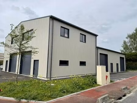 location local d'activités 86 m²