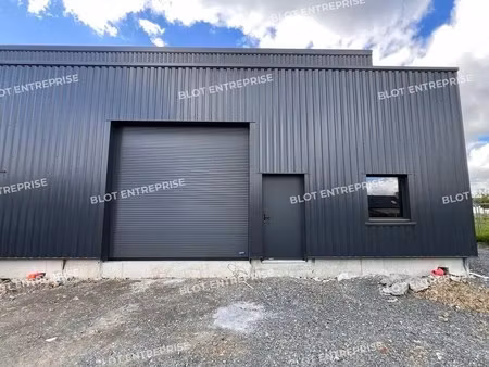 location local d'activités 250 m² à 1 000 m²