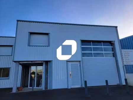 location local d'activités 240 m²