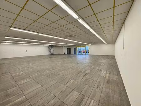 location local d’activités magny en vexin 95420 462m²