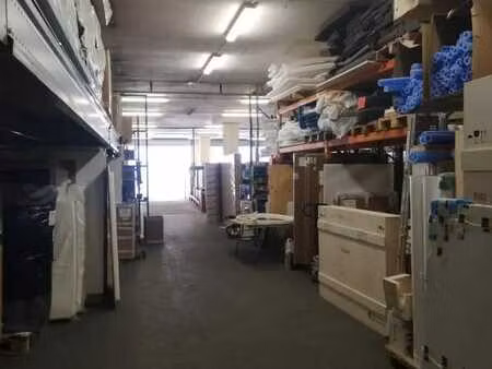 location local d’activités saint laurent du var 06700 1646m²