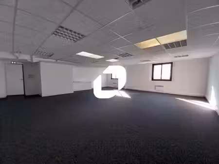 location bureaux rambouillet 78120 97m² à 206m²