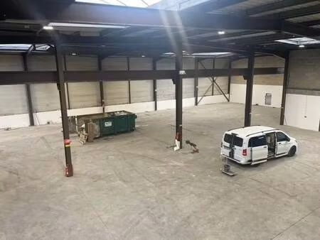 location entrepôt le thillay 95500 1293m²