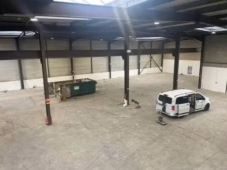 location entrepôt le thillay 95500 1297m²