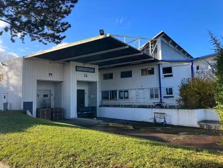 location local d'activités 12 000 m²