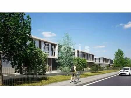 location local d'activités 577 m² à 10 966 m²