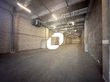 location local d'activités 3 550 m²