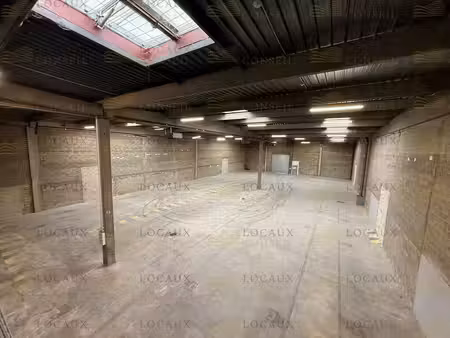 location local d’activités 1340m²