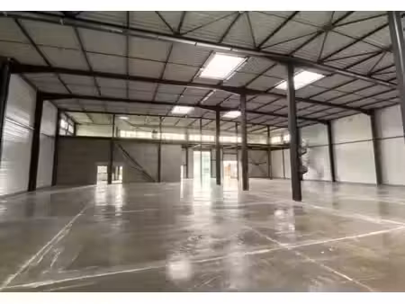 location local d’activités 548m² à 2973m²
