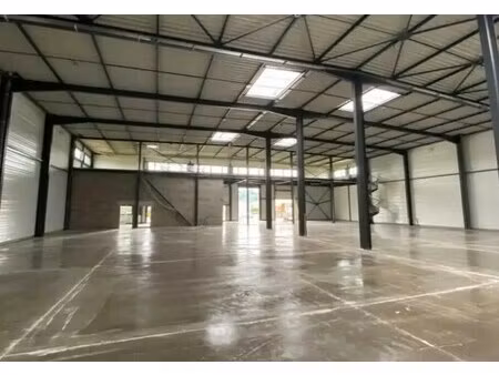 location local d'activités 548 m² à 2 973 m²