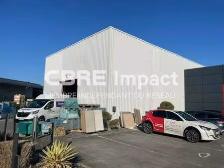 location local d’activités ormes 51370 800m²