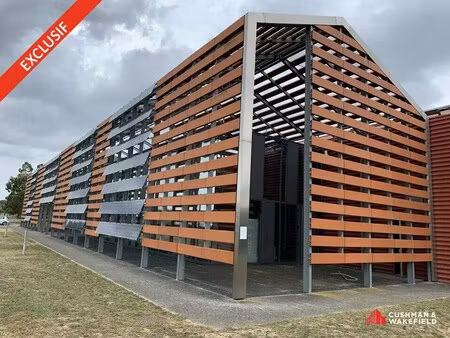 location local d'activités 3 850 m²