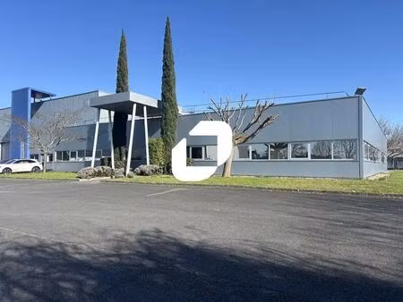 location entrepôt 6 223 m²