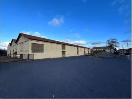 location entrepôt 8 000 m²