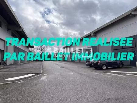 location entrepôt montauroux 83440 452m²