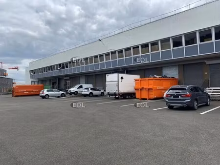 location entrepôt 2 098 m² à 6 190 m²