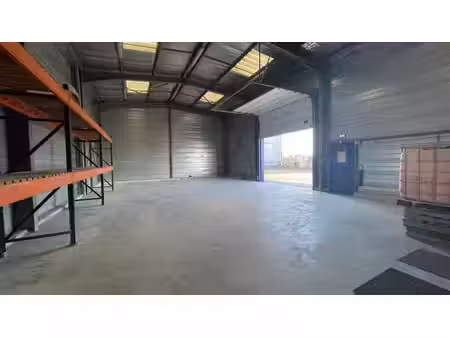 location local d’activités saint-martin-du-mont 01160 330m²