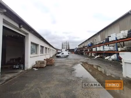 location entrepôt 2 300 m²