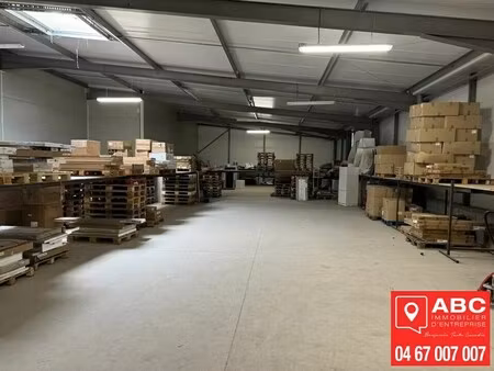 location local d'activités 560 m²