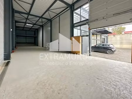 location local d'activités 220 m²