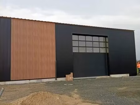 location local d'activités 235 m²