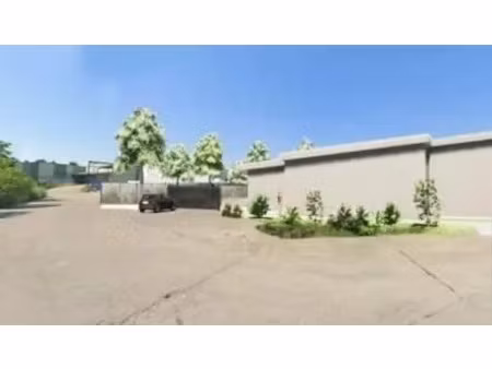 location local d'activités 485 m²