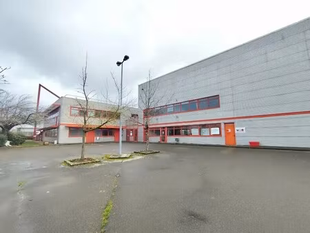 location local d’activités maurepas 78310 6081m²