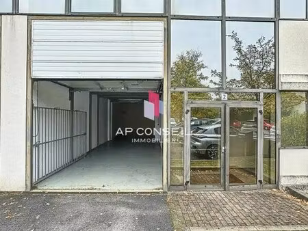 location local d'activités 160 m² à 615 m²