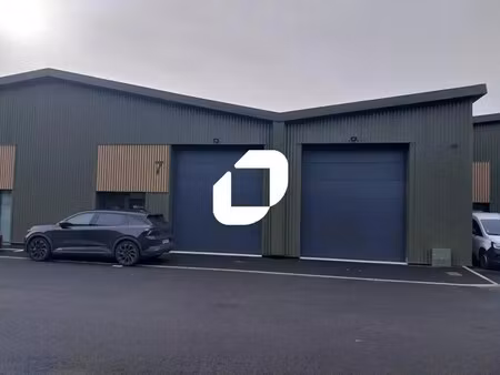 location local d'activités 127 m² à 294 m²