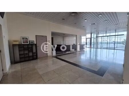 location bureaux 4 645 m²