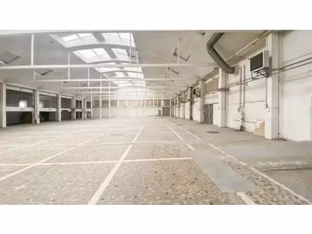location entrepôt la courneuve 93120 2400m² à 4400m²