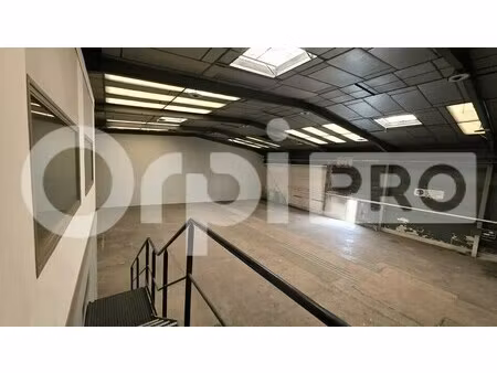location entrepôt 509 m²