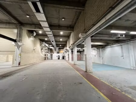 location local d'activités 1 699 m² à 16 174 m²
