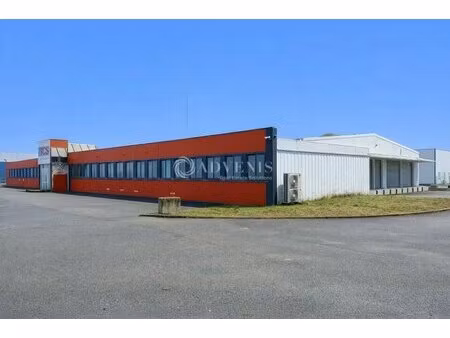 location local d'activités 1 512 m²