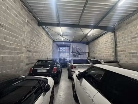 location local d'activités 185 m²
