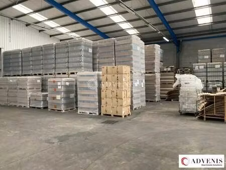 location local d'activités 3 521 m²