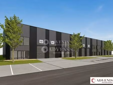 location local d'activités 280 m² à 840 m²