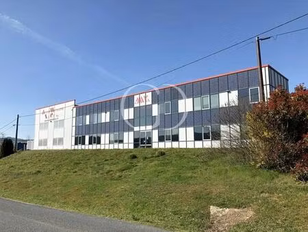 location local d'activités 4 335 m²
