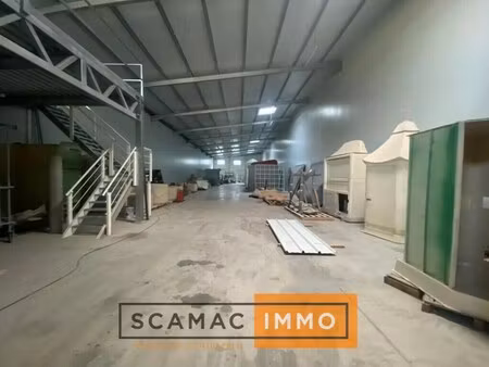 location entrepôt 1 046 m²