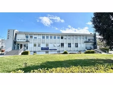 location entrepôt 8 m² à 121 m²