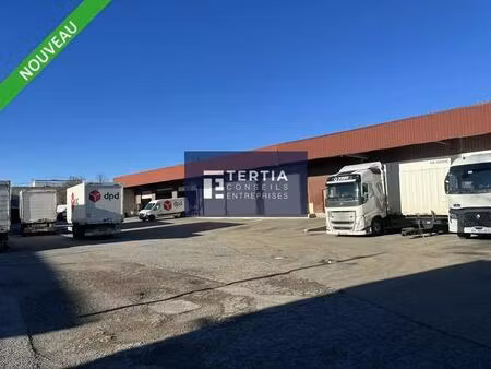 location entrepôt 2 096 m²