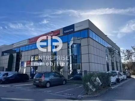 location entrepôt nice 06200 939m²